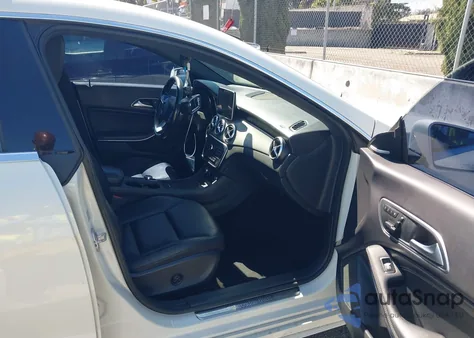 2015 Mercedes-Benz Cla 250 from USA, damaged, VIN WDDSJ4EB5FN251623